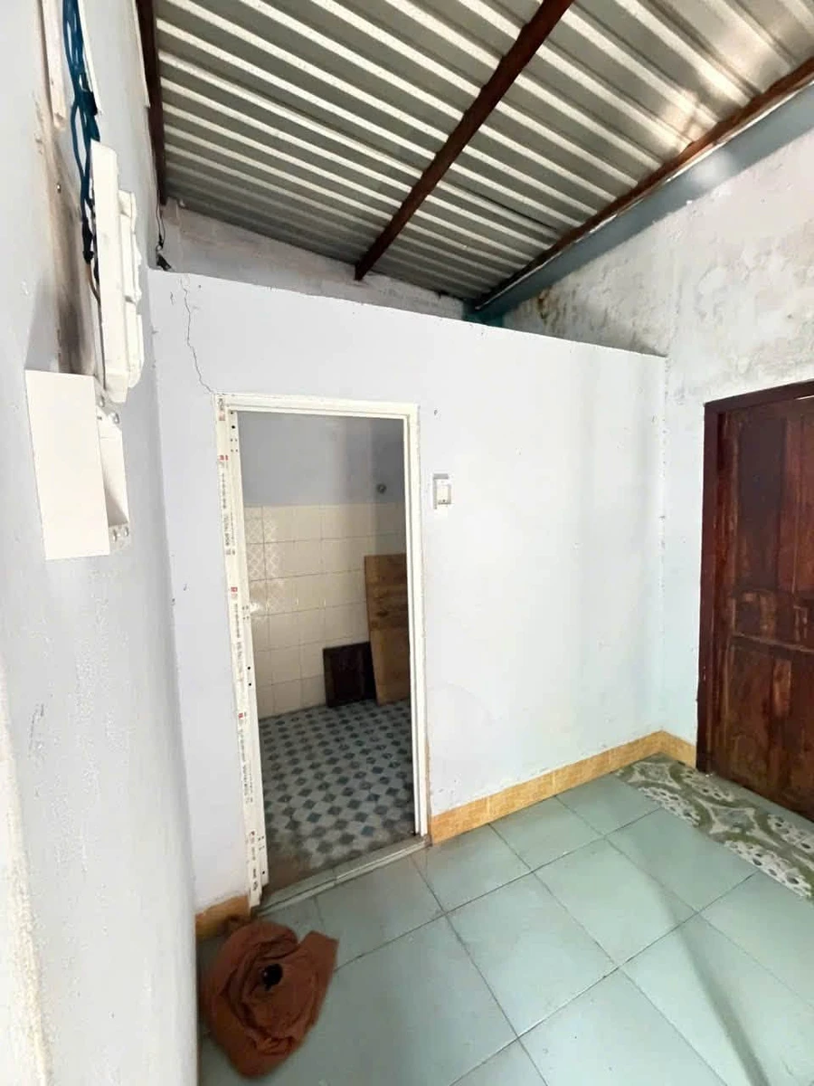 Bán nhà cấp 4 trung tâm Phan Thiết 74m², giá 990 triệu - Ảnh thu nhỏ 2