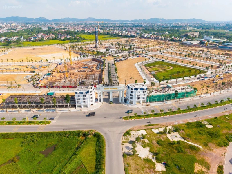 Chính chủ cần bán lô Đông Nam, mặt tiền 6m, làn 2 đường Trần Hưng Đạo 60m