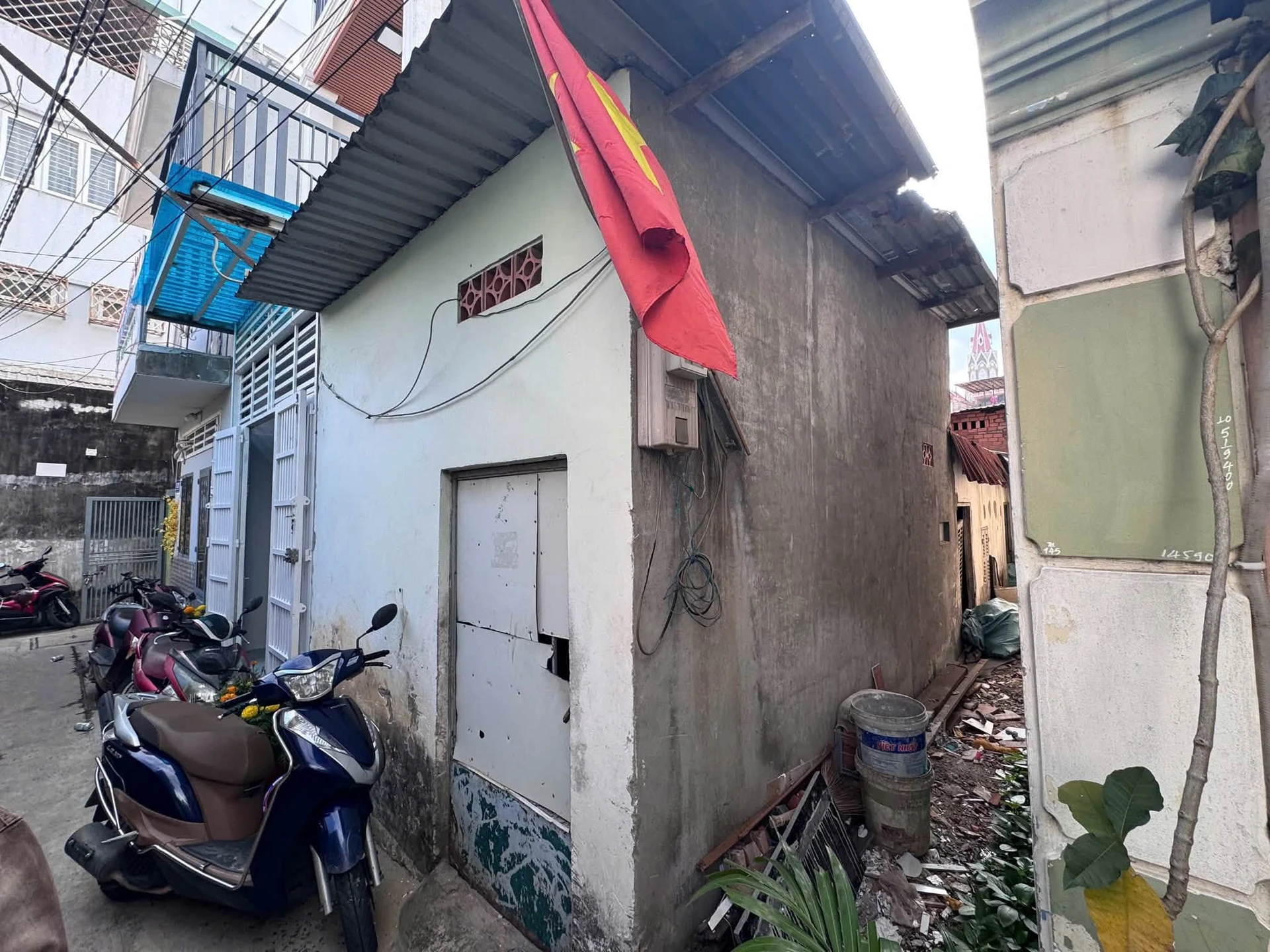 Bán đất nhà nát 4x16m (64m²) đường Nguyễn Văn Quá, Quận 12, giá 1,86 tỷ - Ảnh 1