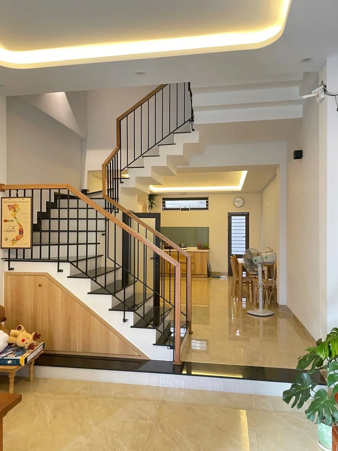 Bán nhà 3 tầng 56m² gần biển Mỹ Khê, Đà Nẵng 9,5 tỷ - Ảnh 1