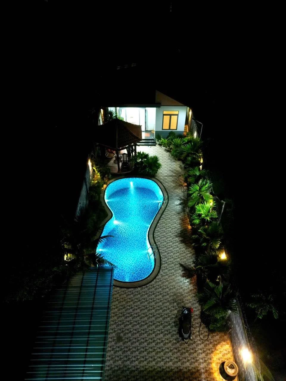 Bán biệt thự 402m2 có hồ bơi Thành Nhất, 4 tỷ - Ảnh 1