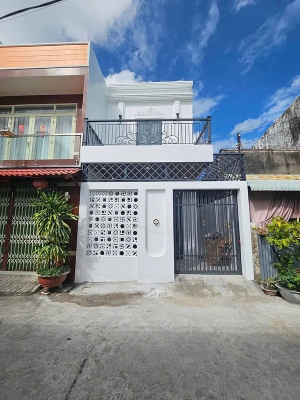 Bán nhà hẻm 75m² 2 PN Đà Lạt 3.6 tỷ o9o44o9333