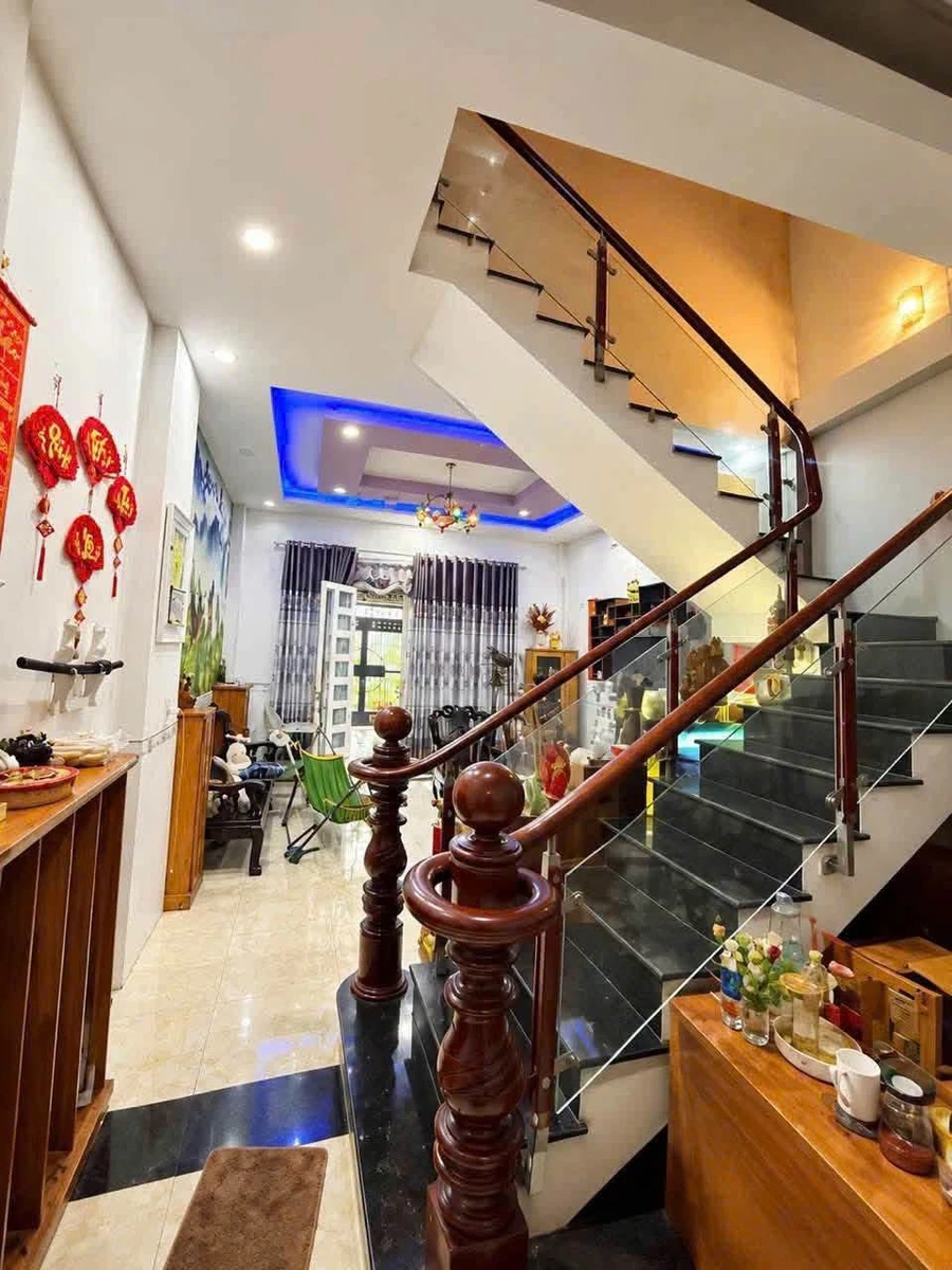 Bán nhà 4PN mặt tiền 120m² Tân Đông Hiệp, Dĩ An 3.99 tỷ - Ảnh thu nhỏ 3