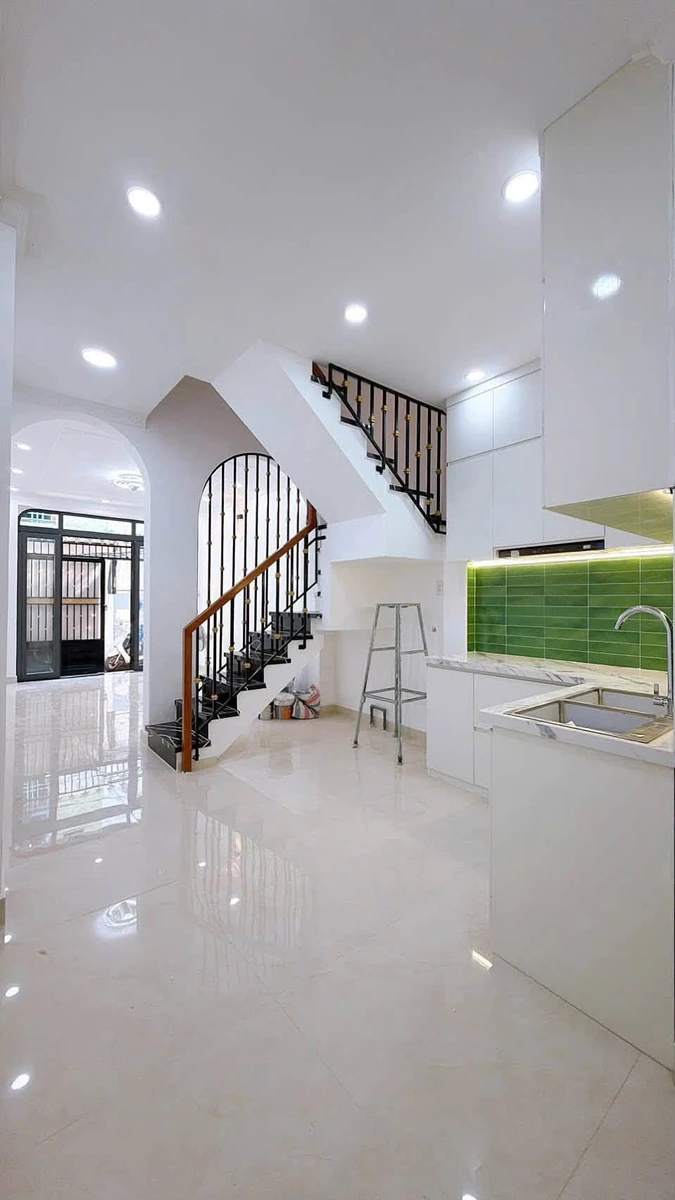 Bán nhà Quận 4 Đoàn Văn Bơ 65.8m² 3PN giá 5.25 tỷ - Ảnh thu nhỏ 4