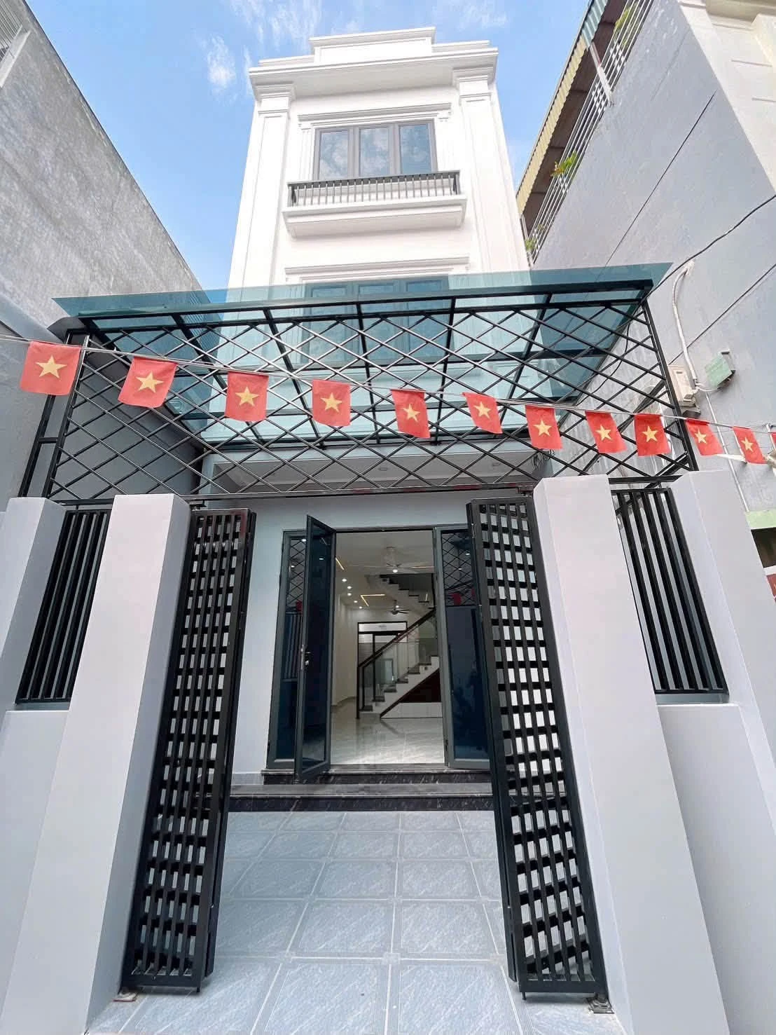 Bán nhà phố 3 tầng 60m2, 3PN 3WC, Lê Hồng Phong - Ảnh 1