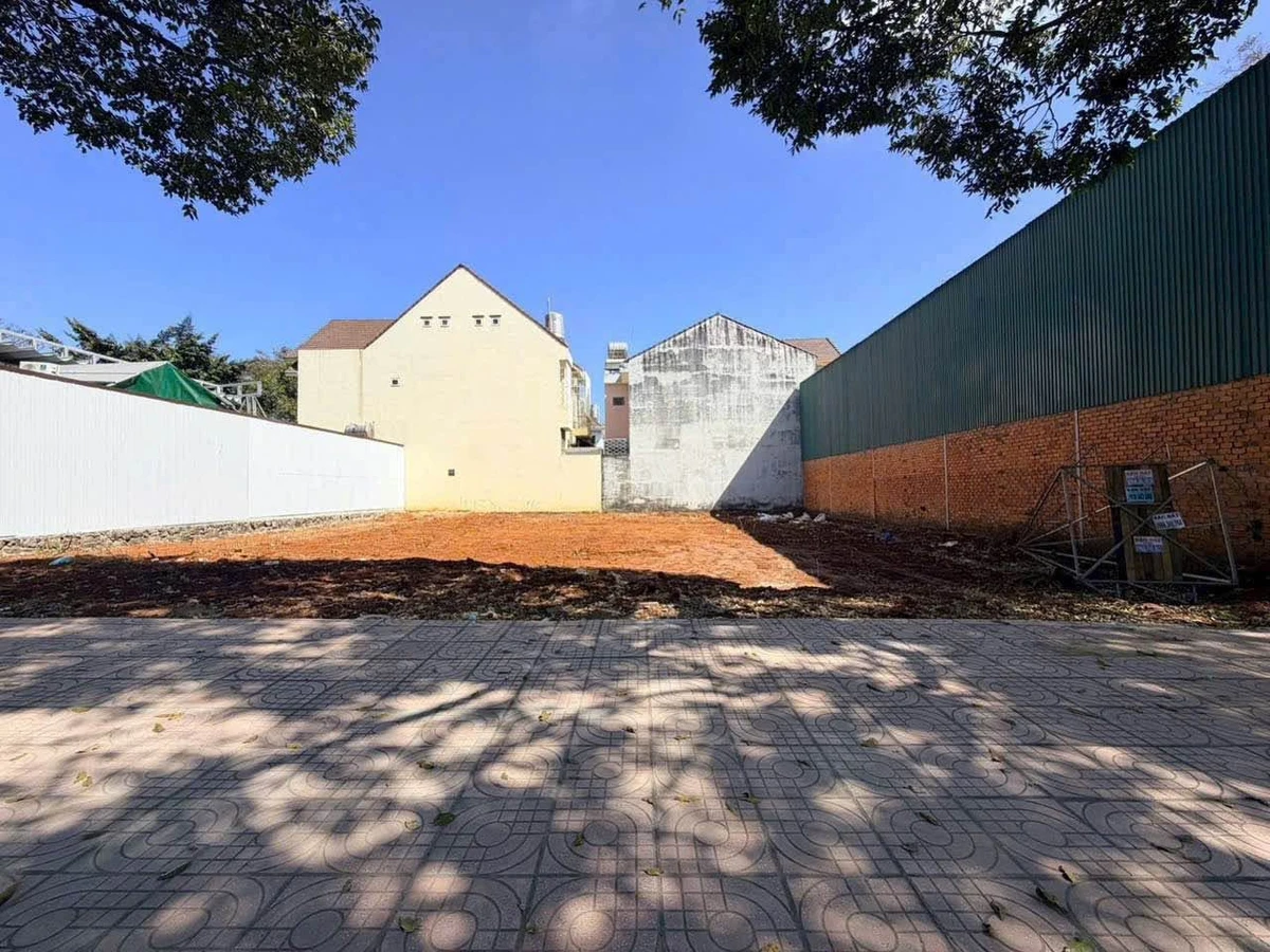 Bán đất biệt thự mặt tiền Lê Văn Nhiễu 281,75m² - 17,999 tỷ - Ảnh 1