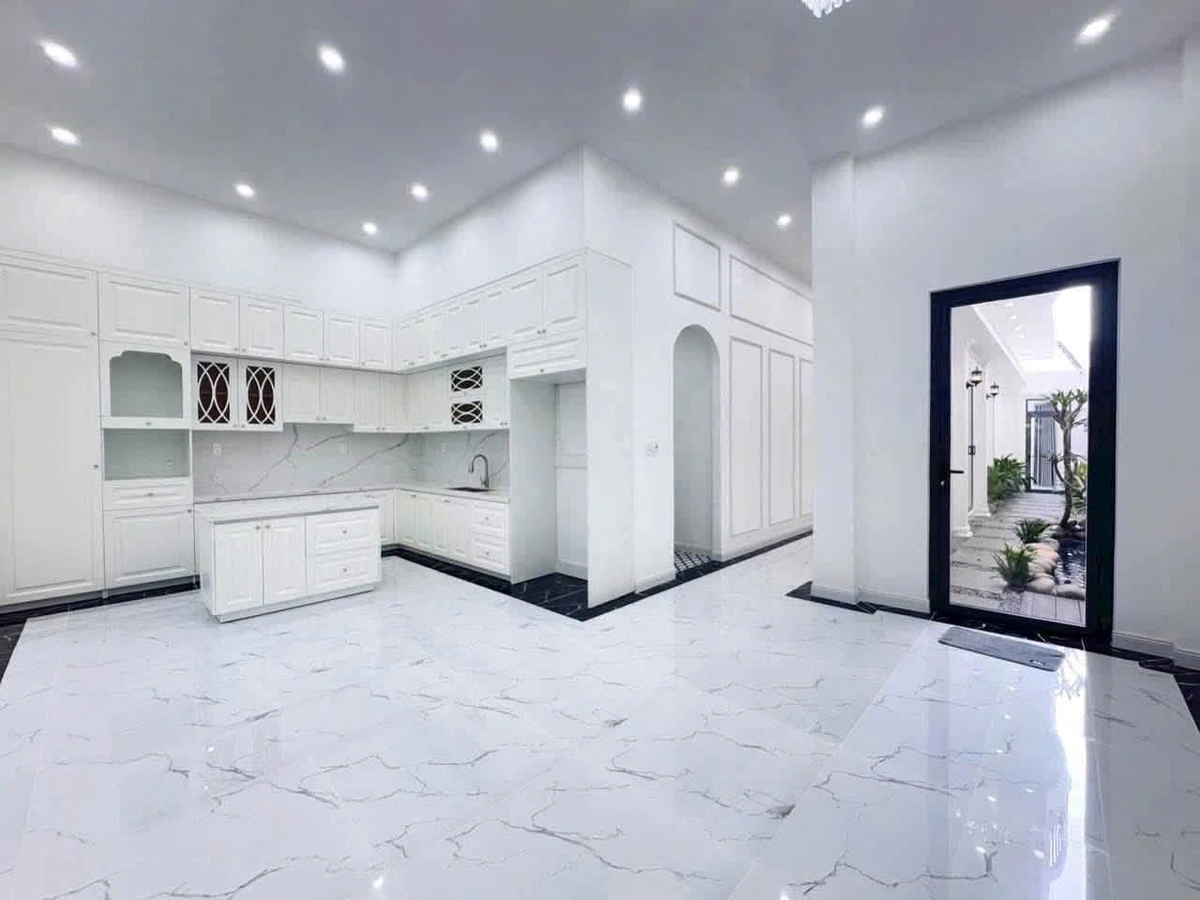 Bán nhà mặt tiền Thành Thái, 164m², 4PN, 5 tỷ 490 triệu - Ảnh thu nhỏ 5