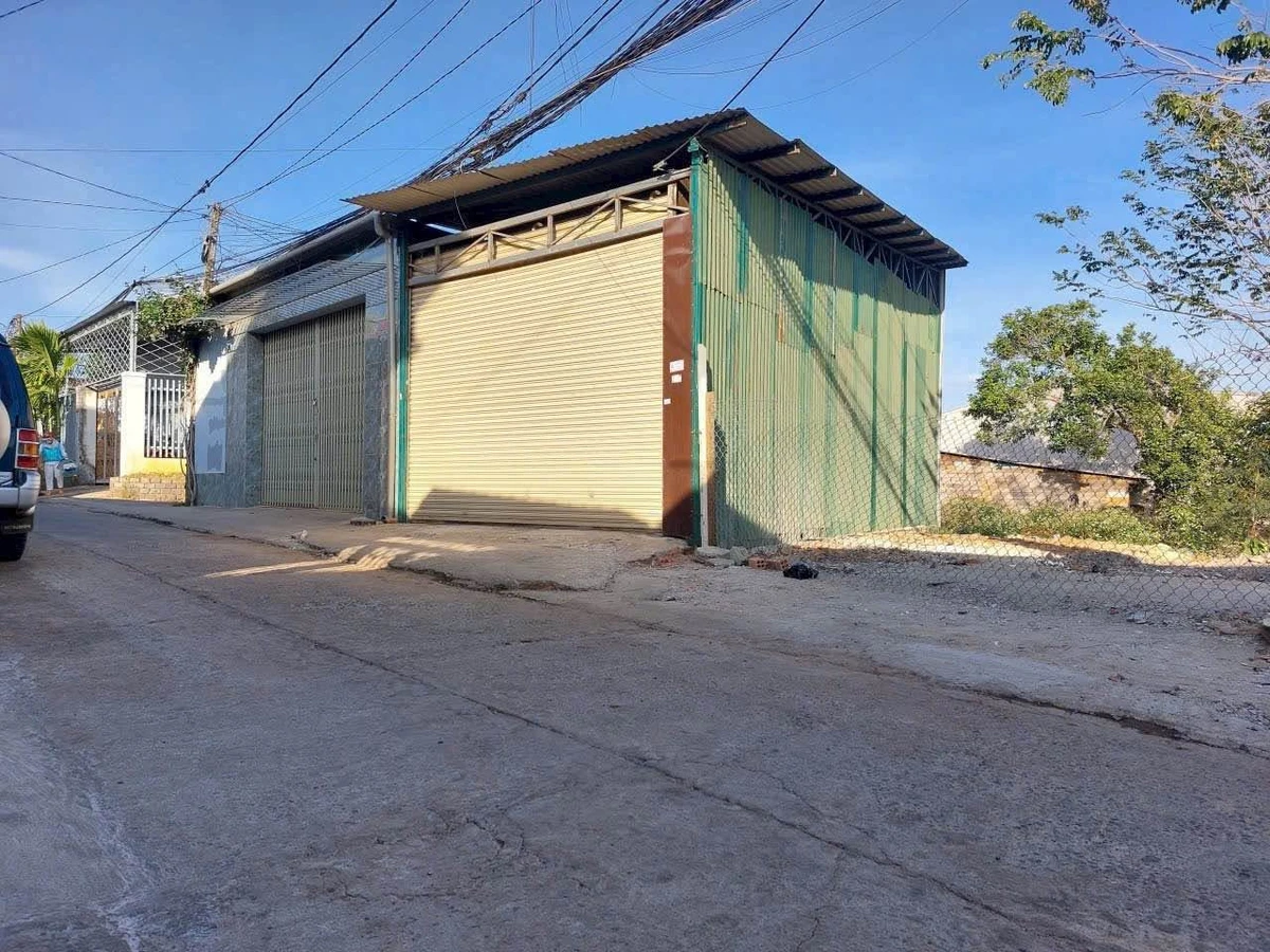 Bán đất hẻm Nguyễn Trường Tộ, 4,9x24,5m, 2 tỷ 430 triệu, Buôn Ma Thuột - Ảnh thu nhỏ 2