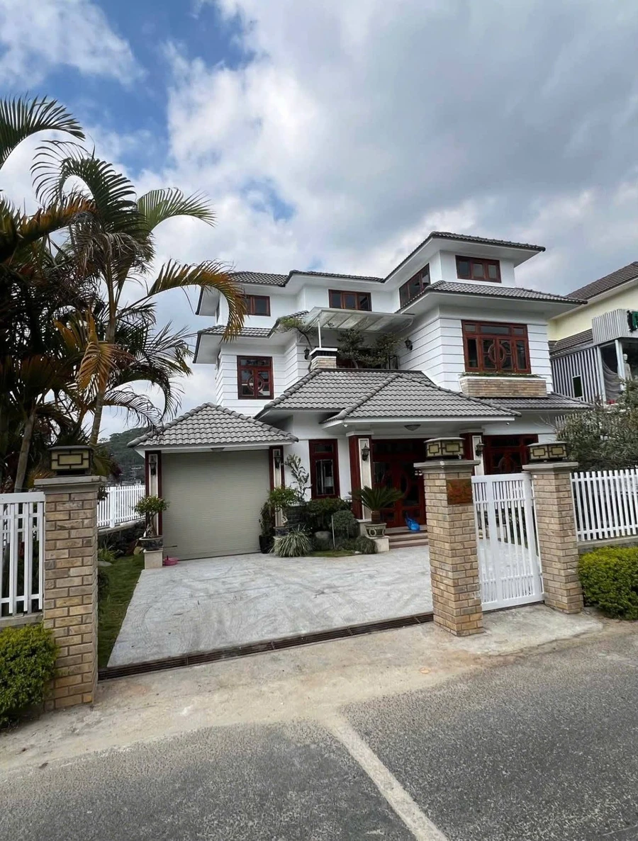 Bán biệt thự 287m² 6PN view đẹp trung tâm Đà Lạt - Ảnh 1