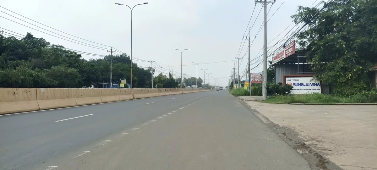 Bán nhà mặt tiền QL13 Chơn Thành - Ảnh thu nhỏ 3
