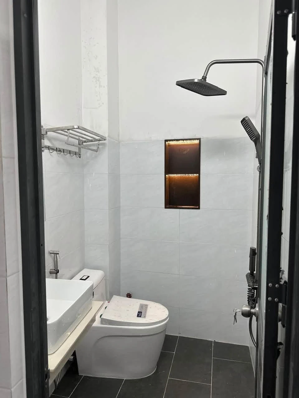 Bán nhà mới xây 2PN, 39m2, Quận 1, 1 tỷ 950 - Ảnh 1
