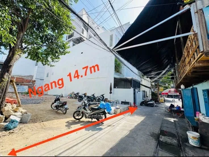 Bán đất 391m2 mặt tiền Đô Lương, Nha Trang 25 tỷ