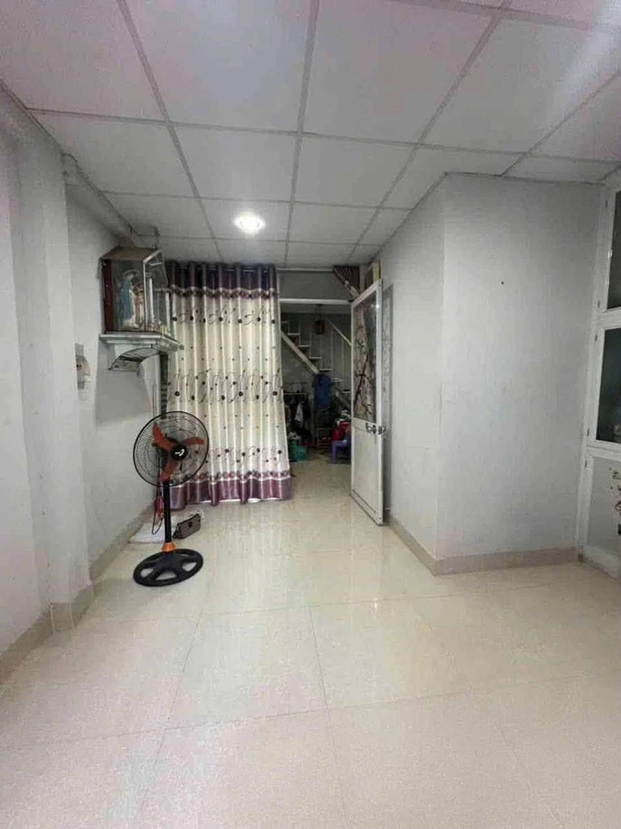 Bán nhà hẻm ô tô 64m2 3 tầng 4PN đường Trịnh Đình Trọng, Phú Trung, Tân Phú - 5,99 tỷ - Ảnh thu nhỏ 4