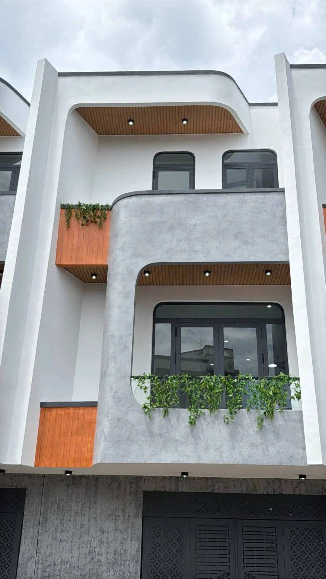 Bán nhà 3 lầu mặt tiền Lương Thế Vinh 55m² 4,68 tỷ - Ảnh 1