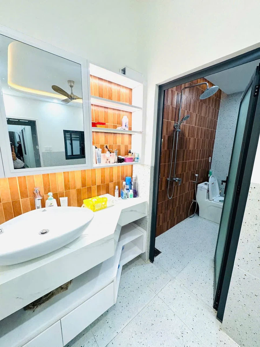 Cho thuê nhà 80m², 2 phòng ngủ, full nội thất đường Phạm Tu, Vĩnh Hải, Nha Trang - Ảnh thu nhỏ 4