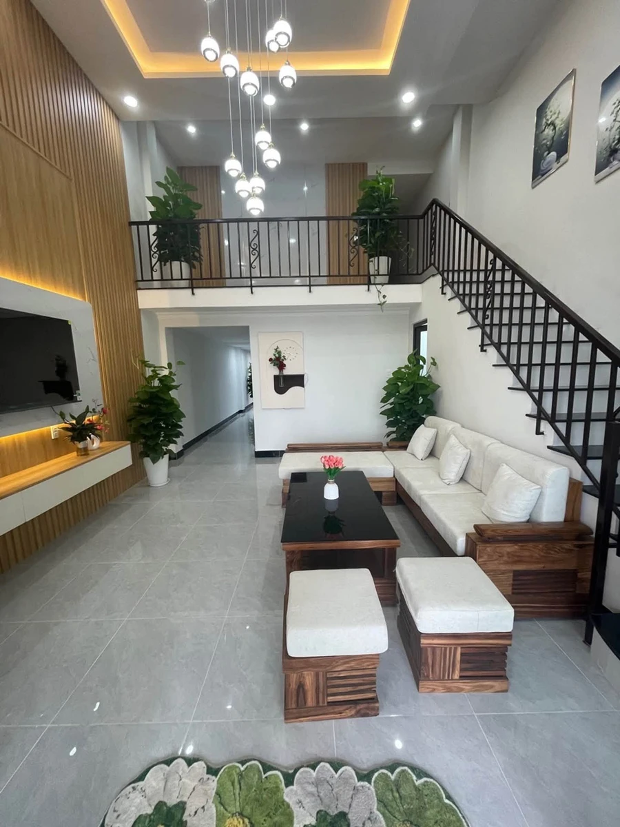 Bán nhà trệt lửng full nội thất 112m2, 3 phòng ngủ, kiệt ô tô Trần Hoành, gần biển Mỹ Khê, Đà Nẵng - Ảnh 1