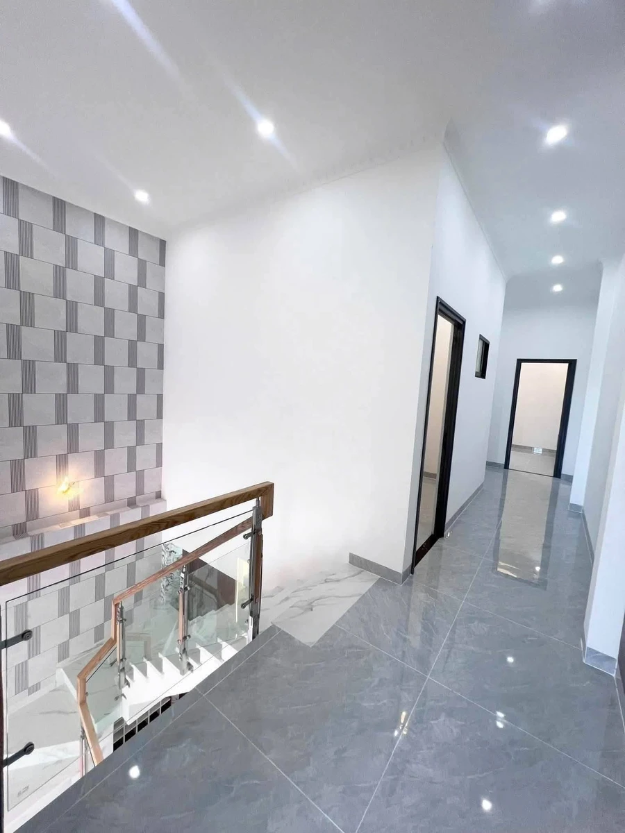 Bán nhà 1 trệt 1 lầu 111m² Bến Lức 2.65 tỷ - Ảnh thu nhỏ 5