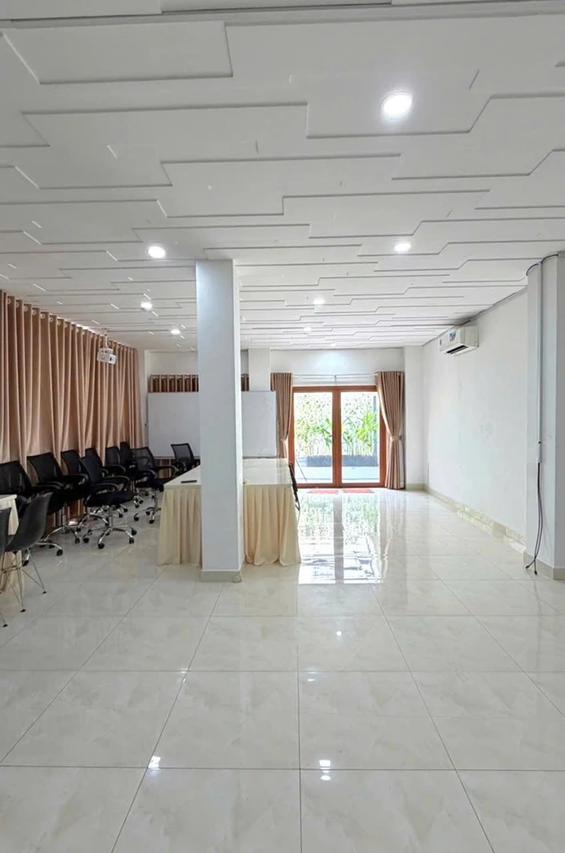 Bán nhà phố 4 tầng 93m2 mặt tiền Nguyễn Trung Trực, Quận 5 - 10 tỷ - Ảnh thu nhỏ 2