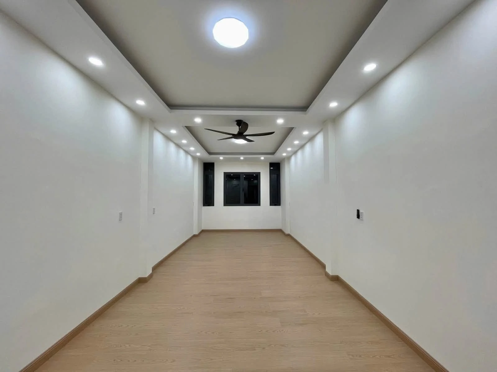 Bán nhà phố 6 tầng 5PN 60m2 Điện Biên Phủ Quận 10 - Ảnh 1