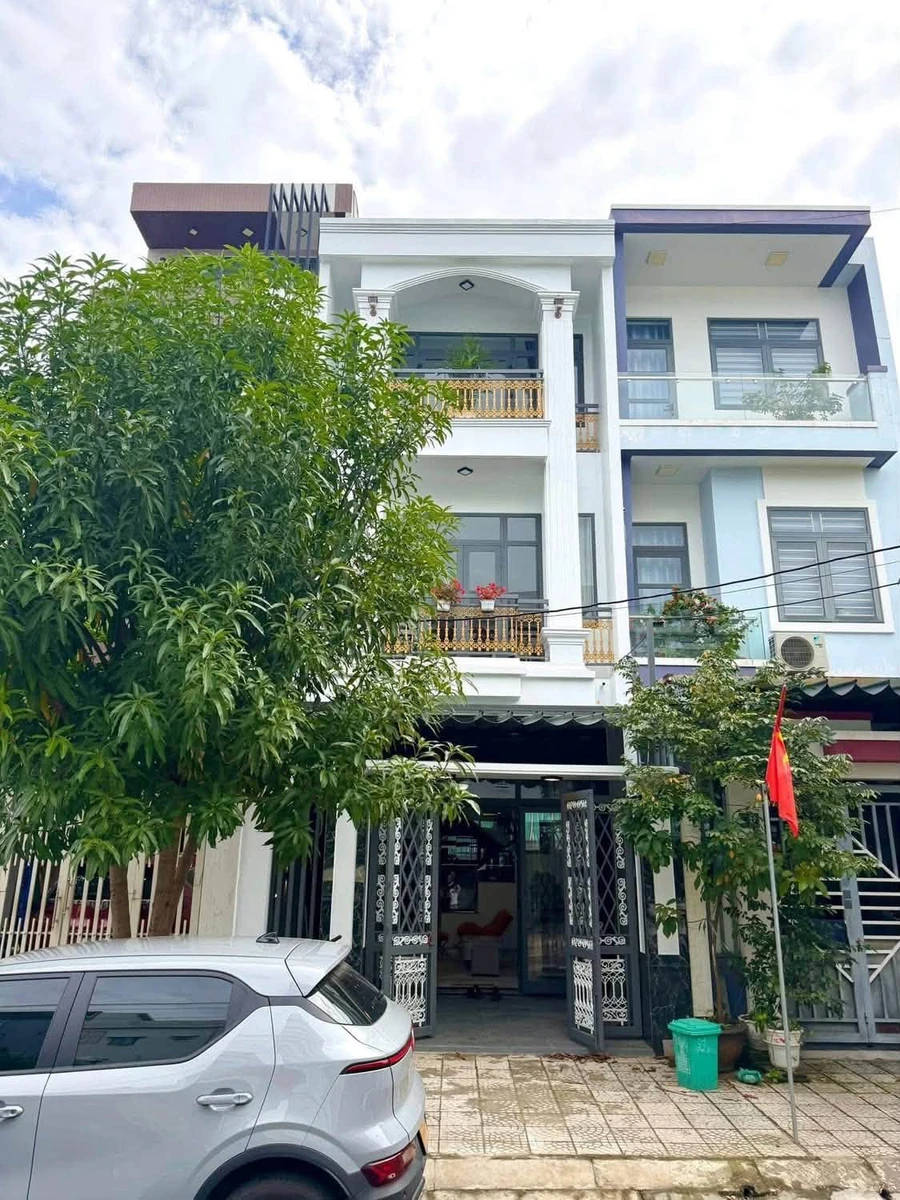 Bán nhà 3 tầng mặt tiền Phú Lộc 85.5m2, 7 tỷ - Ảnh 1