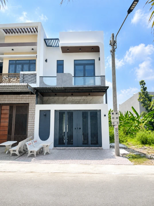 Nhà trệt lầu hoàn công 3 phòng ngủ gần Bệnh Viện Số 10, Đại học Võ Trường Toản, Thạnh Xuân, Cần Thơ