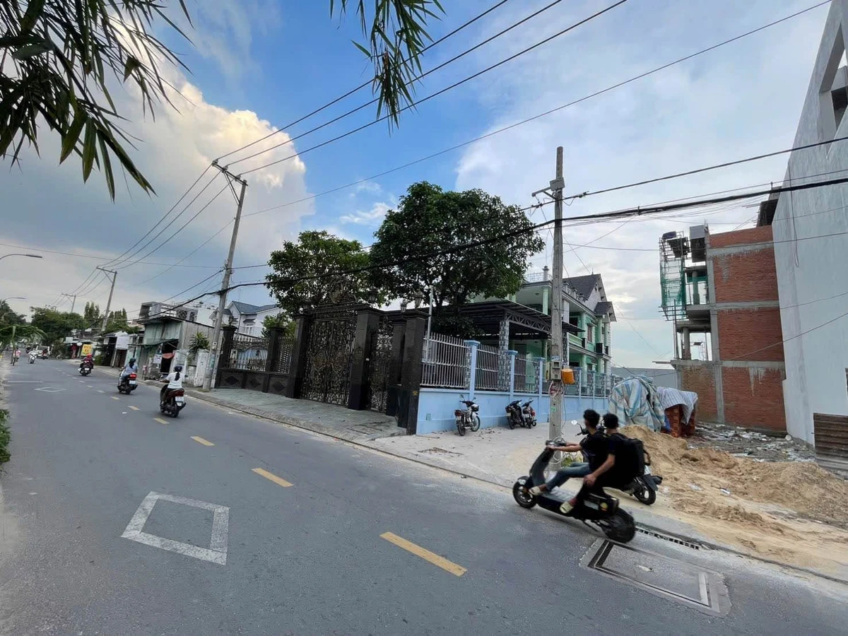 Bán đất góc 2 mặt tiền Tân Hiệp, Hóc Môn, 5.4x21m, 5 tỷ 290 - Ảnh thu nhỏ 2
