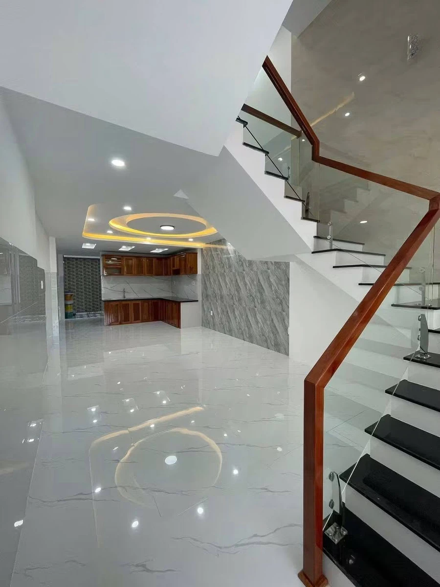 Bán nhà 4 tầng mặt tiền 76m2 Nguyễn Kim Vang - Ảnh thu nhỏ 2
