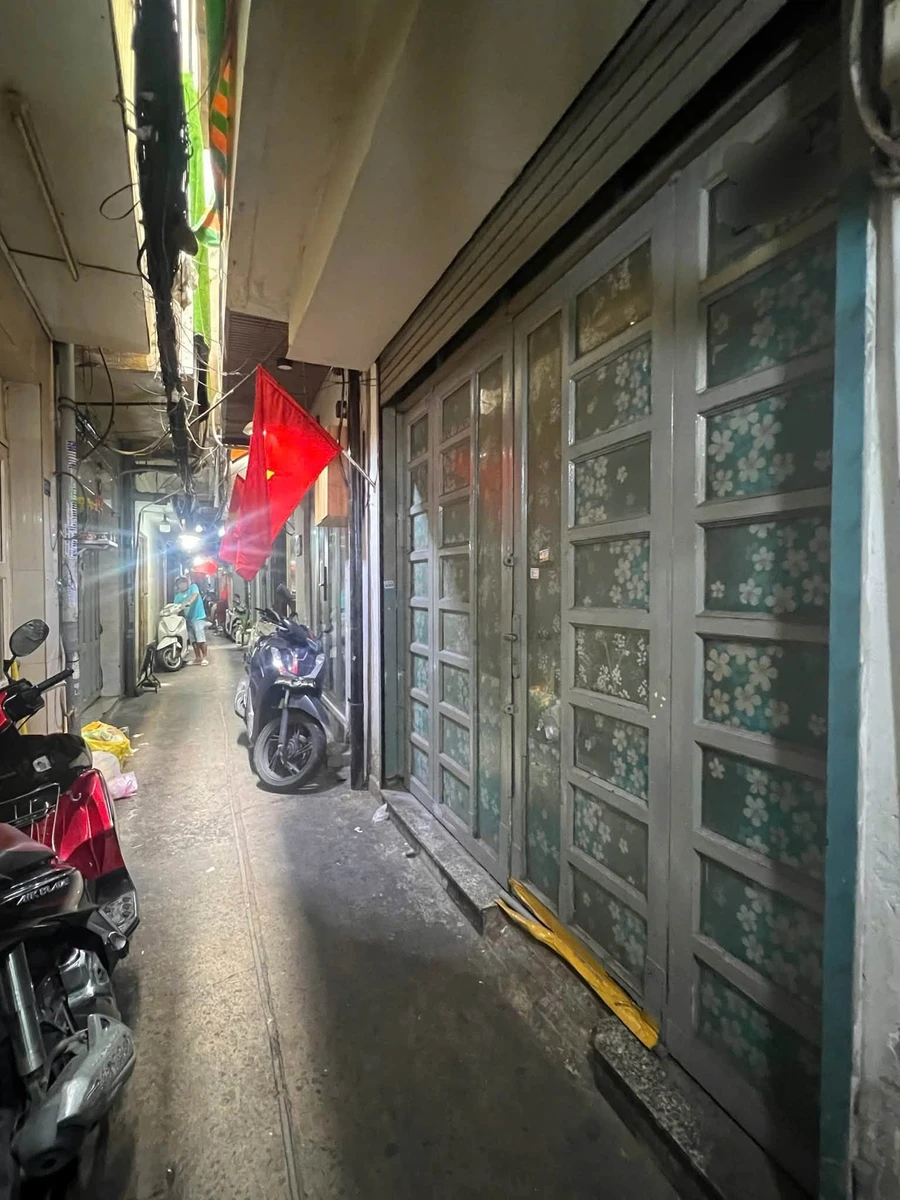 Bán nhà mặt tiền Cô Bắc Q1, 2PN 2WC, 3,9 tỷ - Ảnh 1