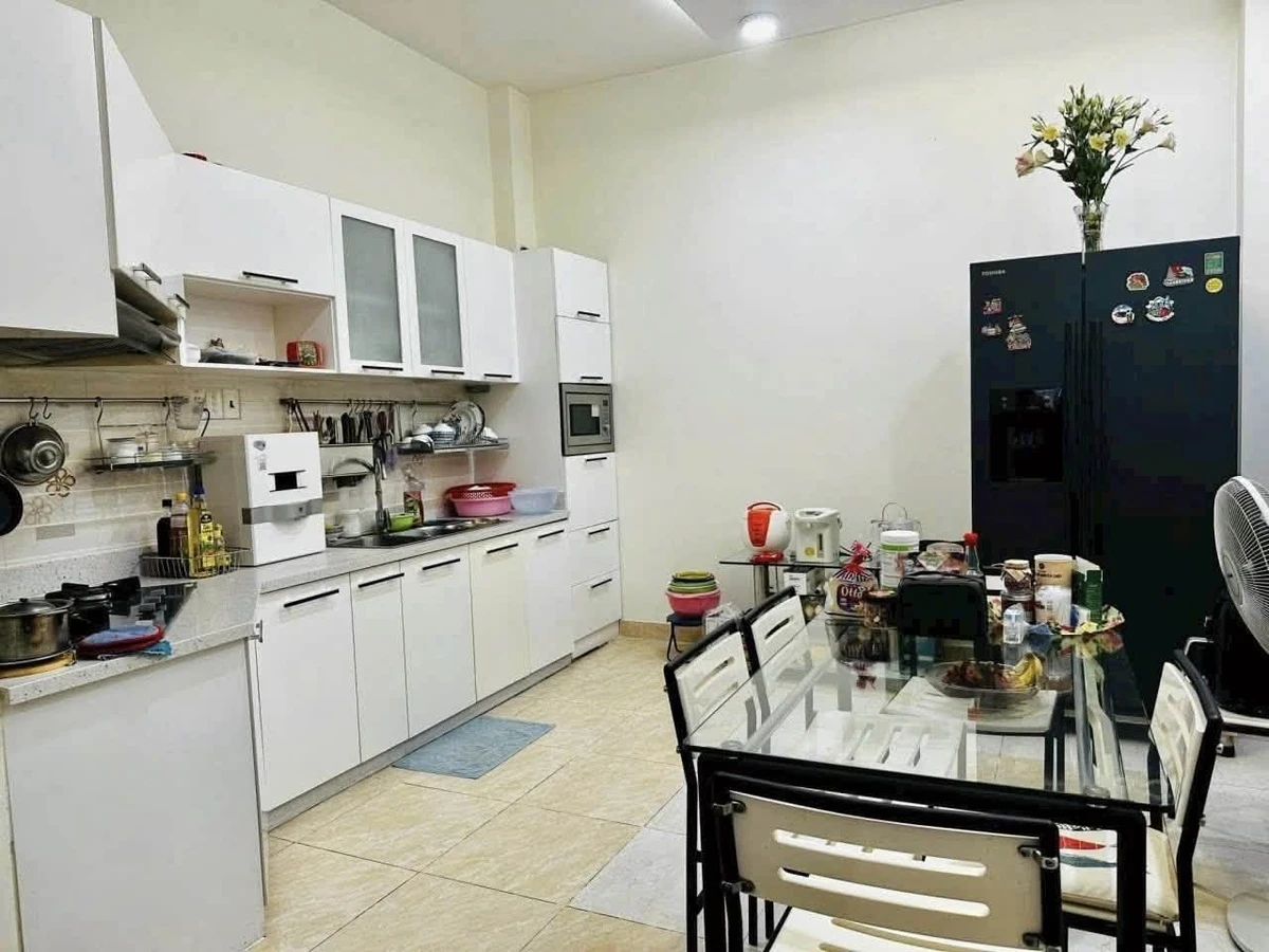 Bán nhà hẻm 8m 4 tầng 68m² đang khai thác Airbnb đường Bùi Đình Tuý, Bình Thạnh - Ảnh thu nhỏ 3