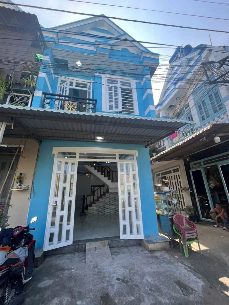 Bán nhà 1 trệt 1 lầu 2PN 49.5m² Hóc Môn 900 triệu - Ảnh thu nhỏ 2