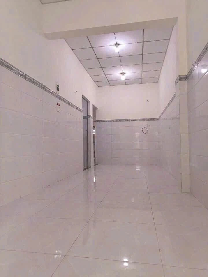 Bán nhà phố 3 PN sân ở, 140m², Bàu Năng 900 triệu - Ảnh thu nhỏ 5