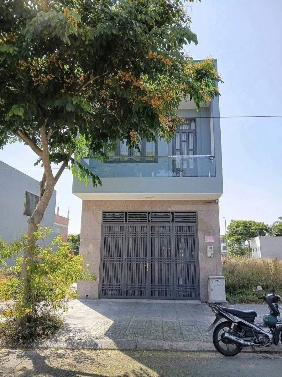 Bán nhà 1 trệt 1 lầu mặt tiền Nguyễn Thái Học, 115m2, khu TDC Bắc HL10, Long Tâm, Bà Rịa - Ảnh 1