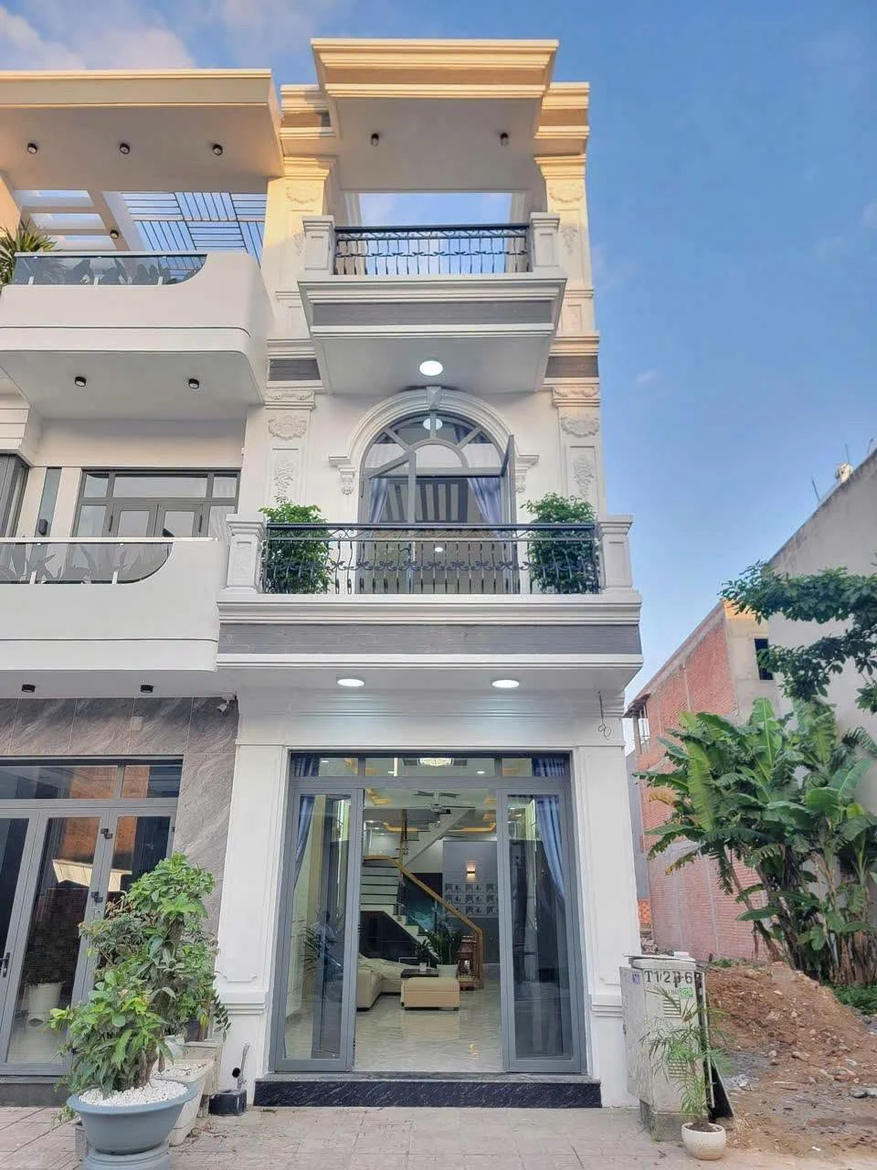 Nhà bán 3 PN gần Ngã Tư Bình Chuẩn 4 tỷ 350 triệu - Ảnh 1