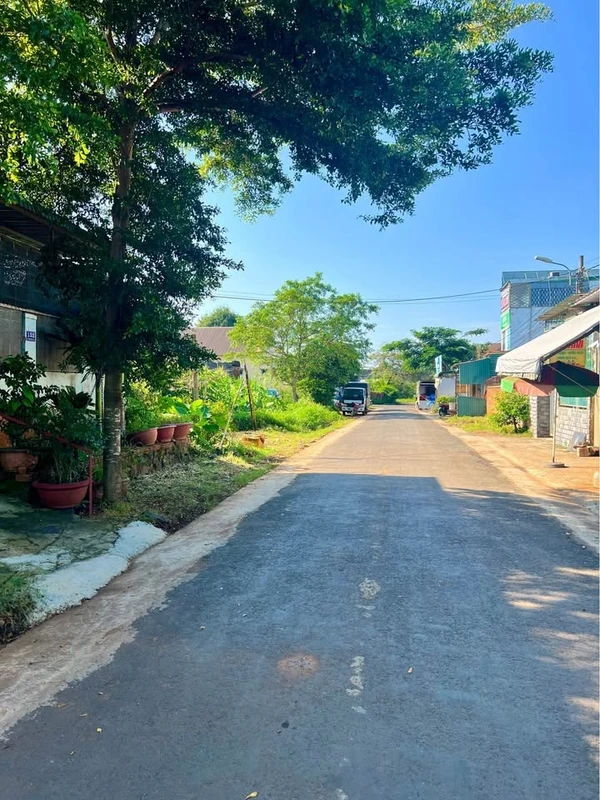 Bán 2 lô đất 6x50m Buôn Ma Thuột, 300m2, 1 tỷ 480