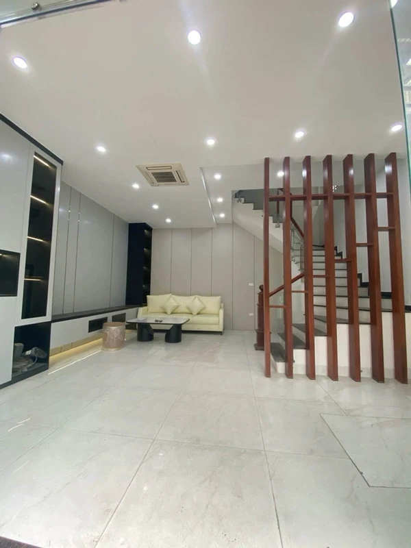 Bán nhà 30m2 4 tầng giá 4 tỷ Trần Khát Chân