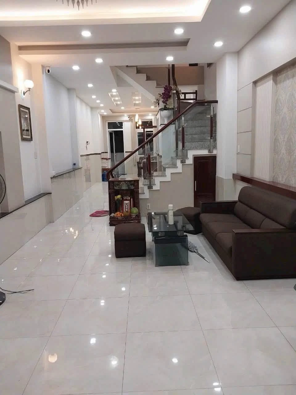 Cho thuê nhà mặt tiền 4x20m, 1 trệt 2 lầu, 4PN, KDC Bình Hưng gần bến xe Quận 8, 16 triệu/tháng - Ảnh 1
