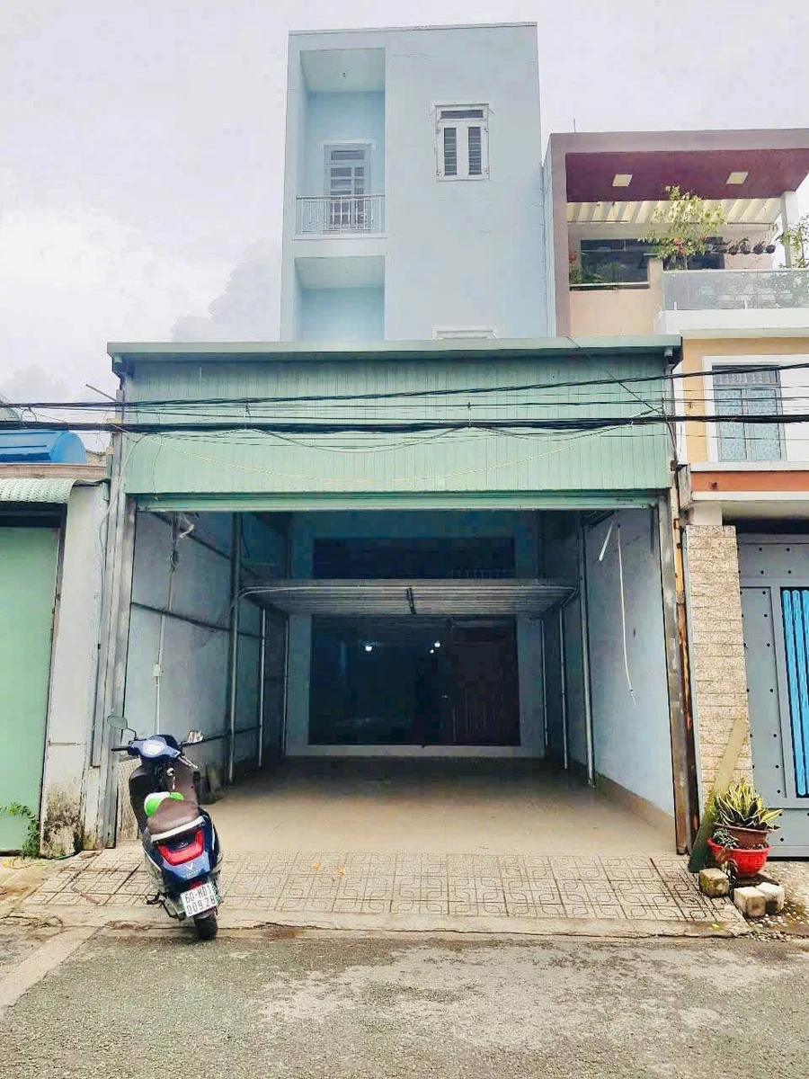Bán nhà kho 1 trệt 2 lầu mặt tiền 108m2 Biên Hoà - Ảnh thu nhỏ 2