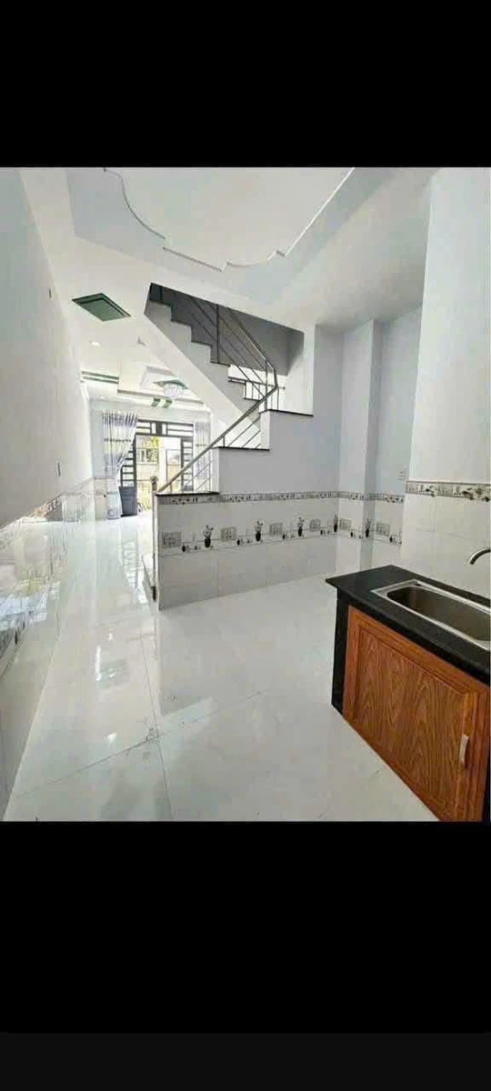 Bán nhà 32m² 2PN 2WC gần Nguyễn Thị Thảnh, Hóc Môn, giá 1 tỷ 370 triệu - Ảnh thu nhỏ 2