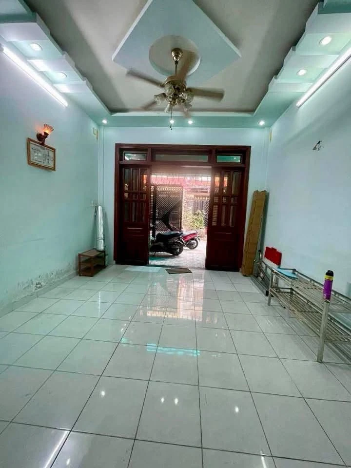 Bán nhà 3 tầng 4.5x15m 4PN 3WC hẻm 6m ô tô tránh nhau, Bình Tân, hơn 4 tỷ - Ảnh thu nhỏ 2