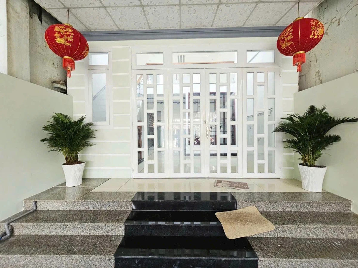 Bán nhà gác lửng 2 phòng ngủ, thổ cư 50m², giá 1,39 tỷ tại Phường Tân Ninh, Tây Ninh - Ảnh 1