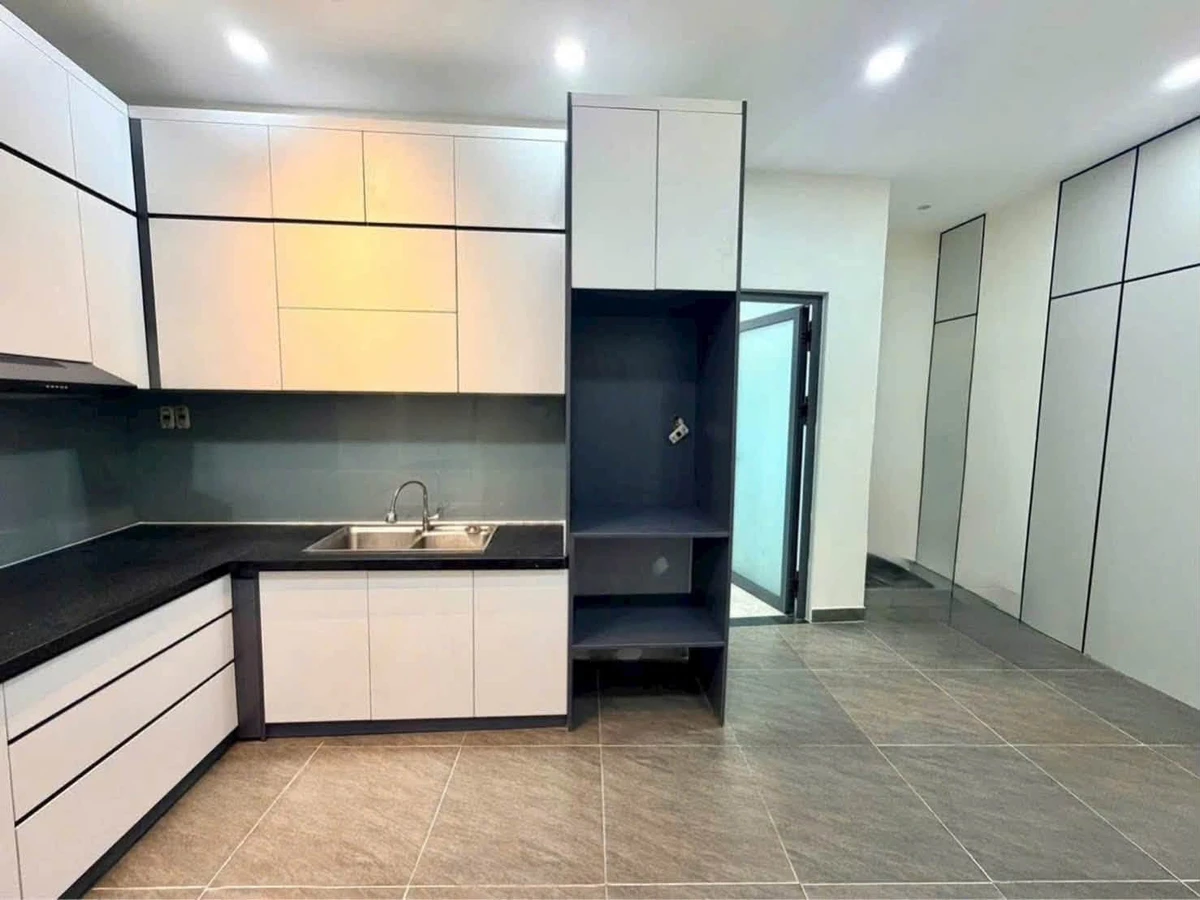Bán nhà 4 tầng BTCT 56m2, 4PN 3WC đường Bùi Đình Túy, Bình Thạnh - Ảnh thu nhỏ 2