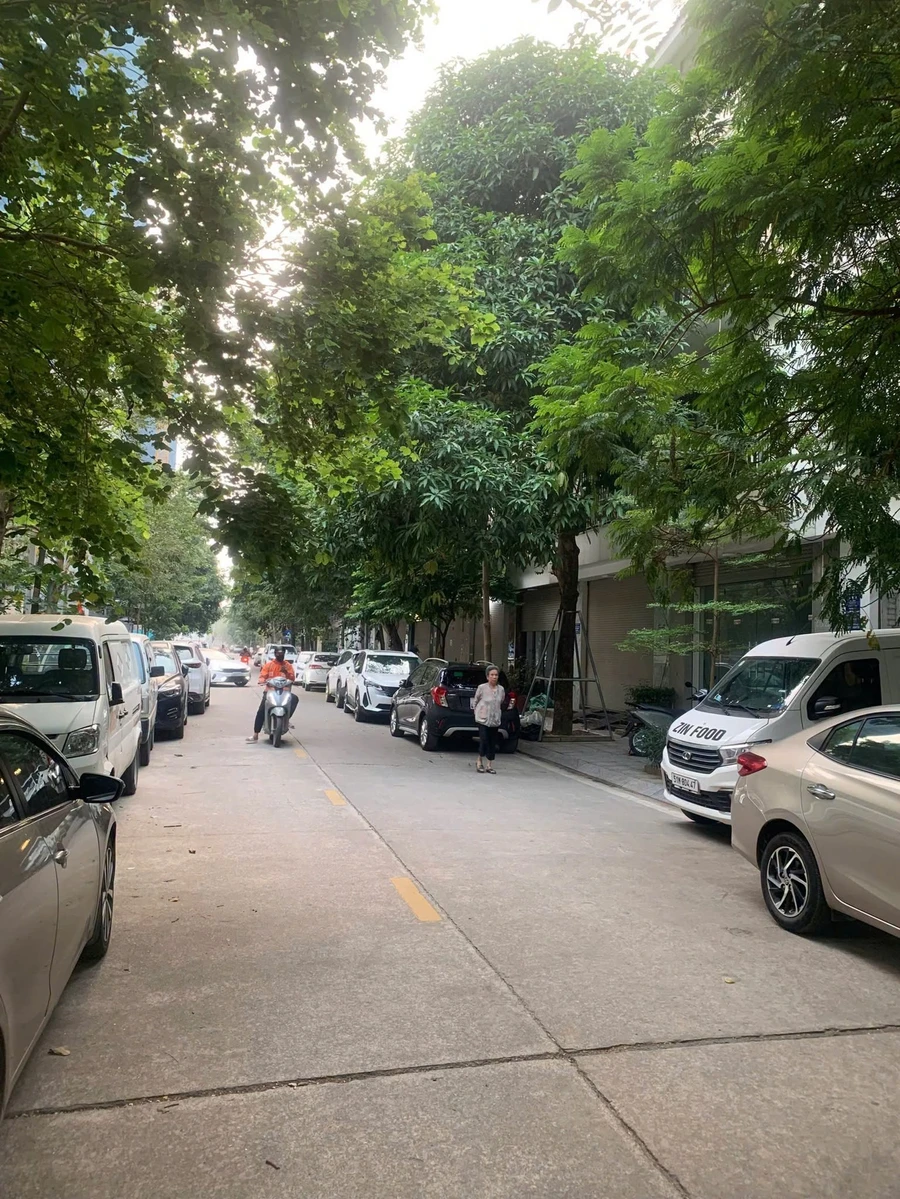 Bán shophouse 4 tầng 100m2, 18 tỷ gần Geleximco - Ảnh thu nhỏ 2