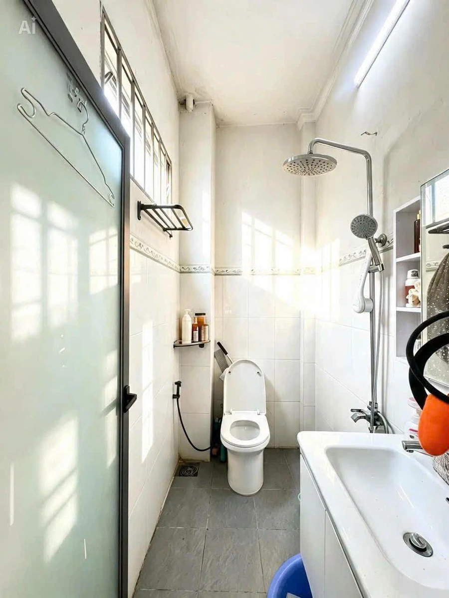 Bán nhà 2 tầng hẻm ô tô Nguyễn Ảnh Thủ, 31m², 2PN, khoảng 3 tỷ, Quận 12 - Ảnh thu nhỏ 4