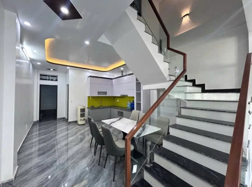 Bán nhà 3 tầng 90m2 Văn Cao, mặt tiền kinh doanh 4.65 tỷ - Ảnh thu nhỏ 4
