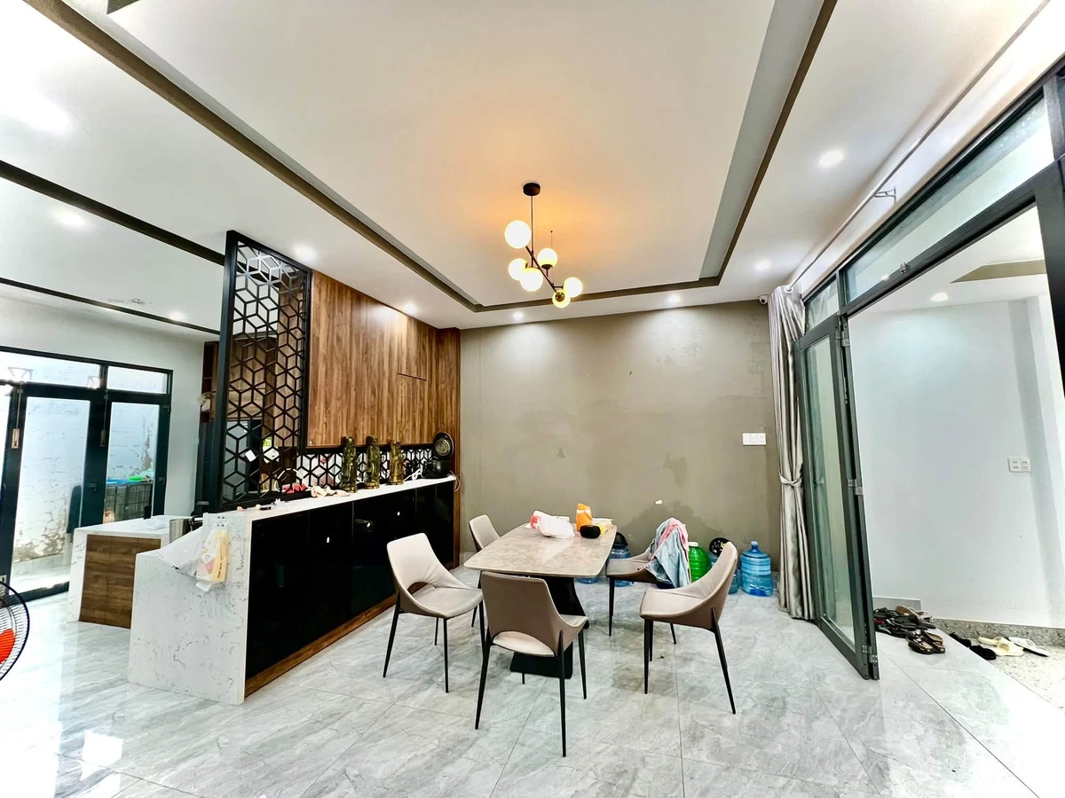 Bán nhà 2 tầng 4 phòng 200m² MT Văn Cao Rạch Giá - Ảnh thu nhỏ 4
