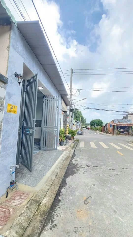 Bán nhà mặt tiền 5.62x24m gần chợ Cư Trú Ninh Thạnh - Ảnh thu nhỏ 2