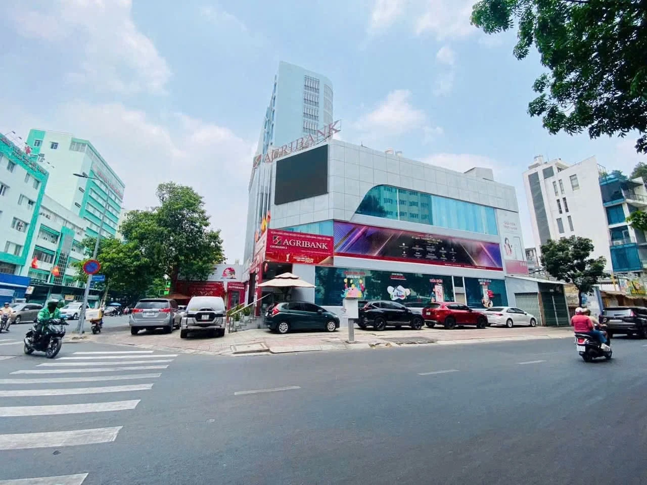 Bán nhà góc 2 mặt tiền Quận 3, 412m², 280 tỷ - Ảnh 1