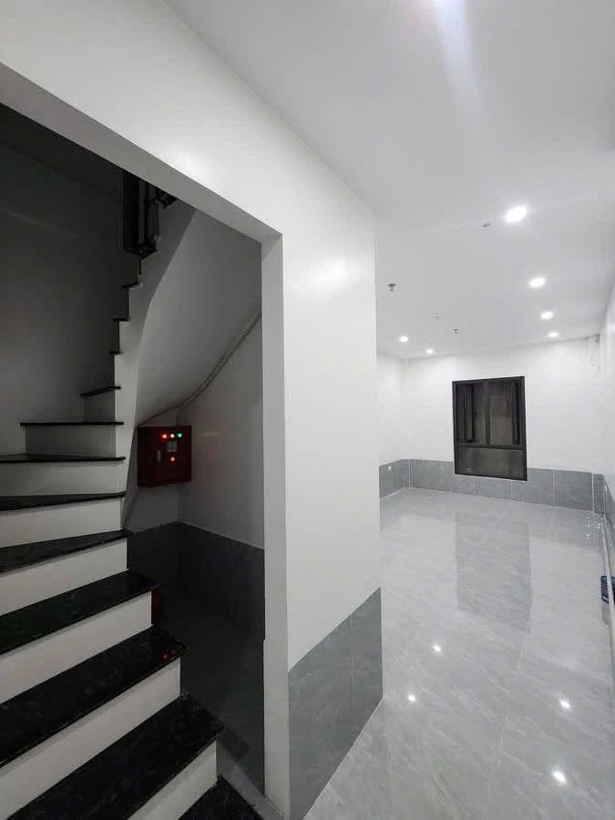 Bán shophouse Núi Trúc 52m², 8 tầng 15,5 tỷ - Ảnh thu nhỏ 5