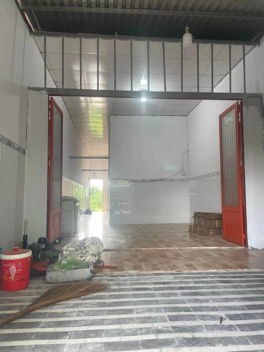 Cho thuê nhà mặt tiền Phan Thị Thâu, 4x21m, 3 triệu/tháng, Bình Chánh - Ảnh thu nhỏ 2