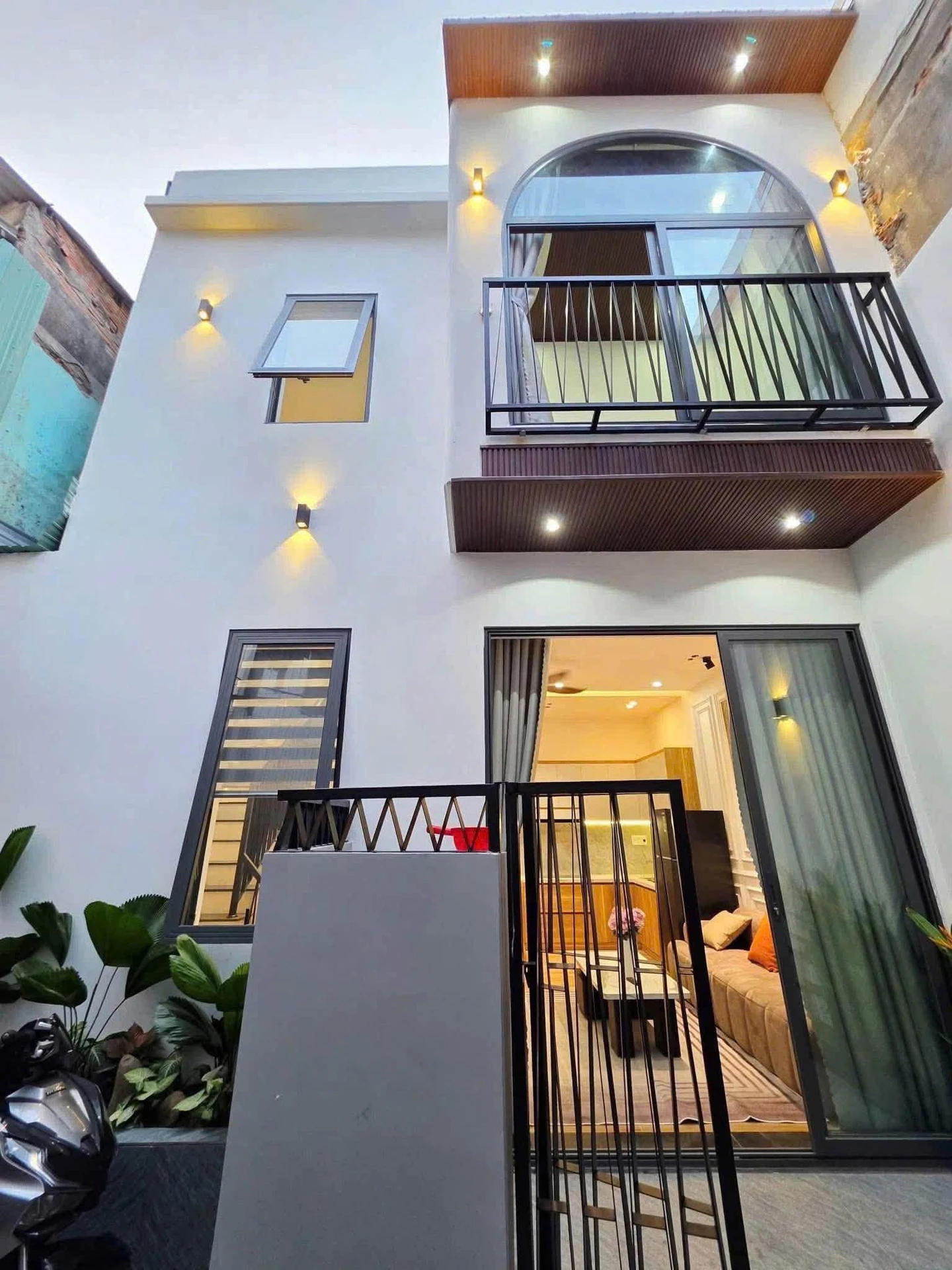 Bán nhà 3PN 100m2 cạnh công viên 29/3, Aeon Mall 3.99 tỷ - Ảnh 1